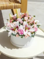 lily-roses-pink-box-arrengement-flowers-in-beldibi-1.webp