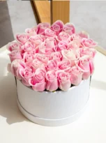 pink-roses-box-arrengement-flowers-in-belek-1.webp